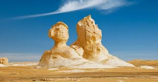 Oasi di Kharga – palmeti e rovine romane
